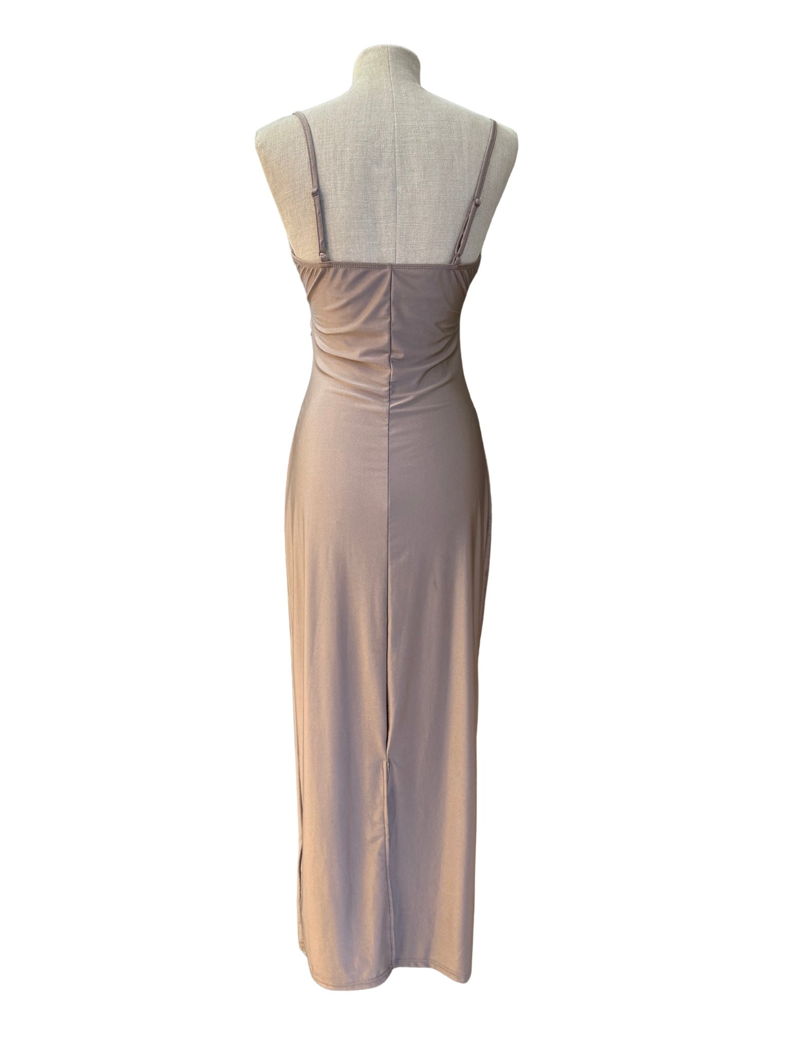 Vestido Midi Cut Out – Color Taupe