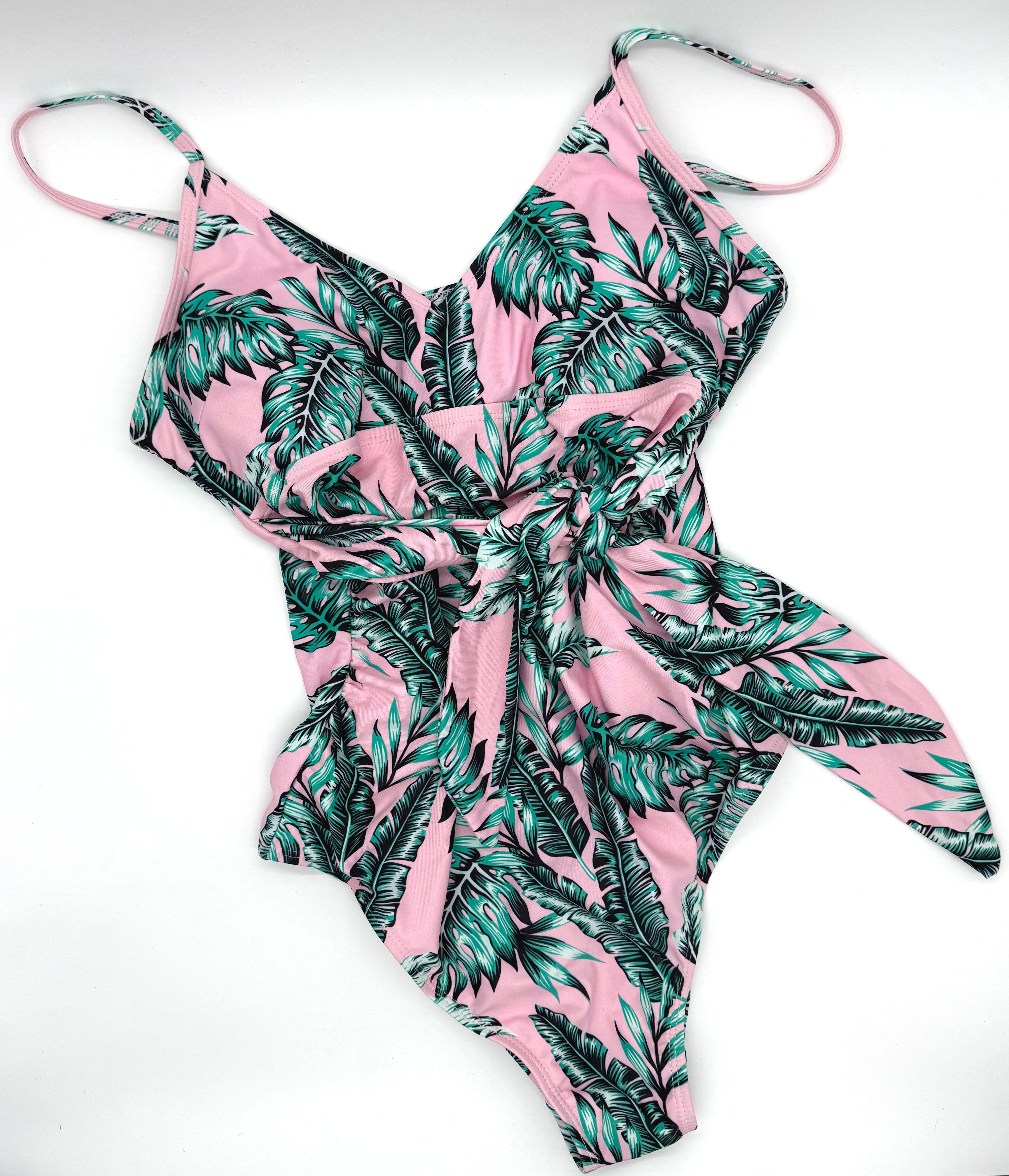 Traje de Baño Enterizo con Estampado Tropical
