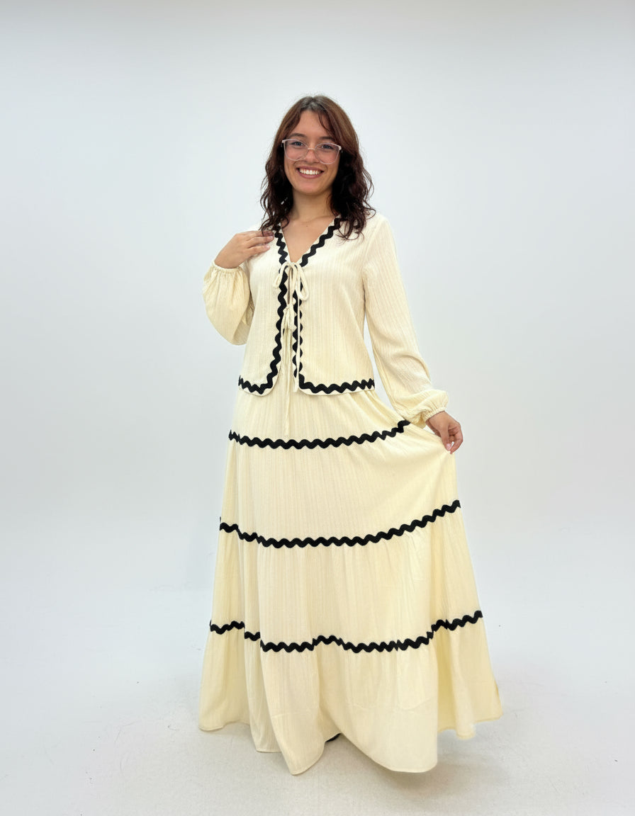 Vestido Largo Beige con Detalles en Negro – Estilo Boho Chic 🤍🖤✨